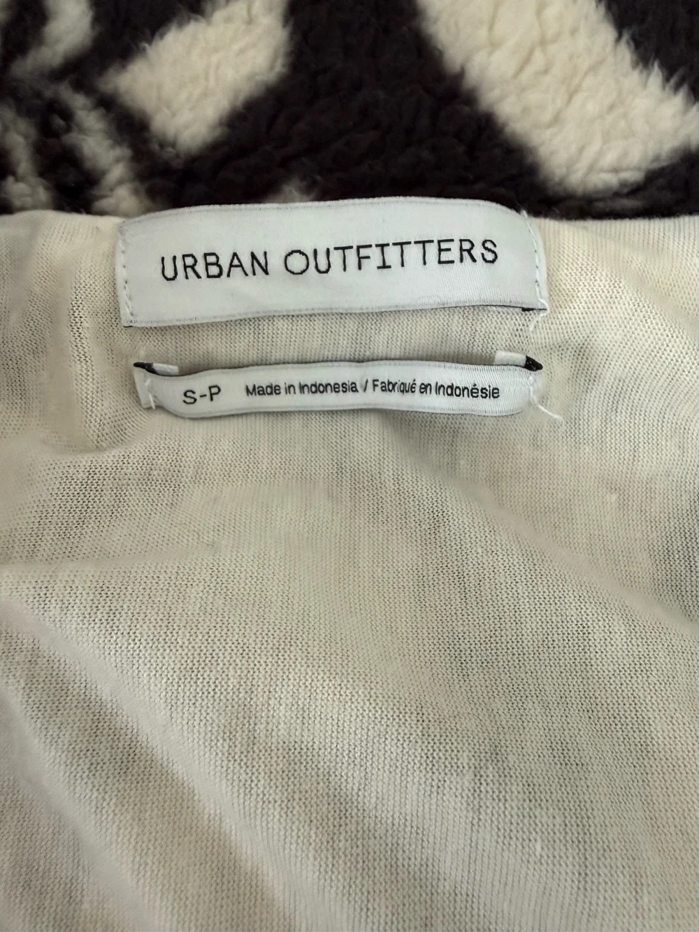 Urban Outfitters Olivia Print Sherpa Jacket Butterfly Mod Cream Black Fleece S